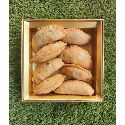 Foodcloud: The Skinny Baked Gujiya Box - 300gm