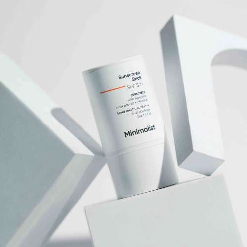 Minimalist: SPF 50 Sunscreen Stick with Broad spectrum SPF 50 PA++++ - 20gm
