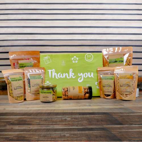 Foodcloud: Gratitude Gift Treats Hamper - Pack of 8 Foodcloud: Gratitude Gift Treats Hamper - Pack of 8