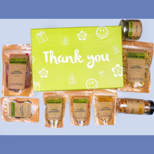 Foodcloud: Gratitude Gift Treats Hamper - Pack of 8 Foodcloud: Gratitude Gift Treats Hamper - Pack of 8