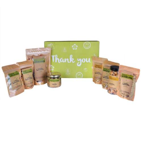Foodcloud: Gratitude Gift Treats Hamper - Pack of 8 Foodcloud: Gratitude Gift Treats Hamper - Pack of 8