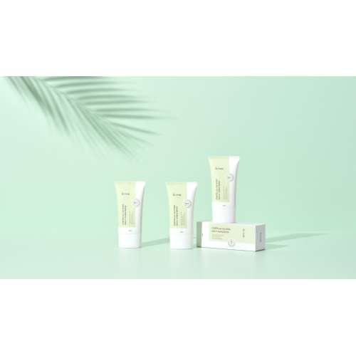 iUNIK: Centella Calming Daily Sunscreen SPF 50+ PA++++ - 60ml