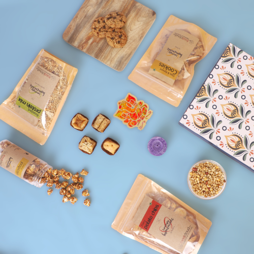 Foodcloud: Love N light Diwali Goodies Box