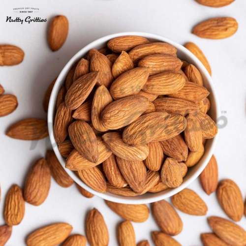Nutty Gritties: Mixed Daily Needs Nuts Dry Fruits - Almonds, Walnuts Kernels, Cashews, Roasted Salted Pistachios and Raisins Combo - 1Kg (5 Pack of 200g each)