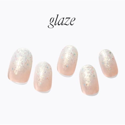 Dashing Diva: Glaze semi-cured gel Moonlit