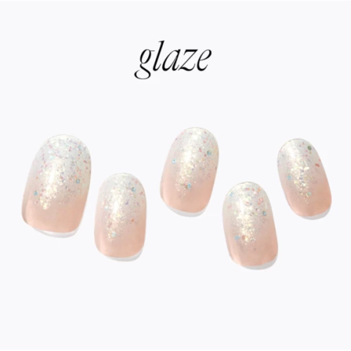 Dashing Diva: Glaze semi-cured gel Moonlit