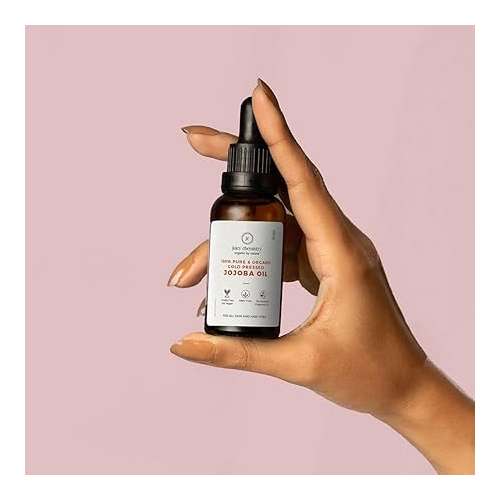 Juicy Chemistry: Organic Jojoba Oil, 30 ml | 100% Pure, Cold Pressed & Virgin | Carrier Oil for Skin, Hair & Cuticles | Naturally Rich in Vitamin E & Ceramides | Deeply Moisturising Anti-Ageing Oil for Men and Women | Ceramide Rich for Skin Barrier Protection & Collagen