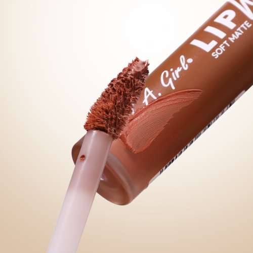 L.A.Girl: LIP HAZE BLURRING SOFT MATTE LIP COLOR-ALL ABOUT IT