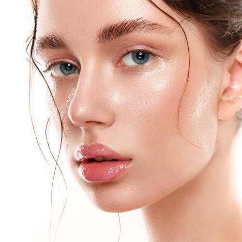 Makeup Revolution: Fix & Glow Fixing Spray Makeup Revolution: Fix & Glow Fixing Spray