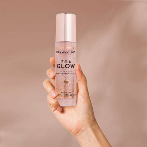 Makeup Revolution: Fix & Glow Fixing Spray Makeup Revolution: Fix & Glow Fixing Spray