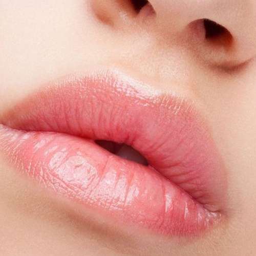 Makeup Revolution: Relove Roll Baby Lip Oil Goji Berry