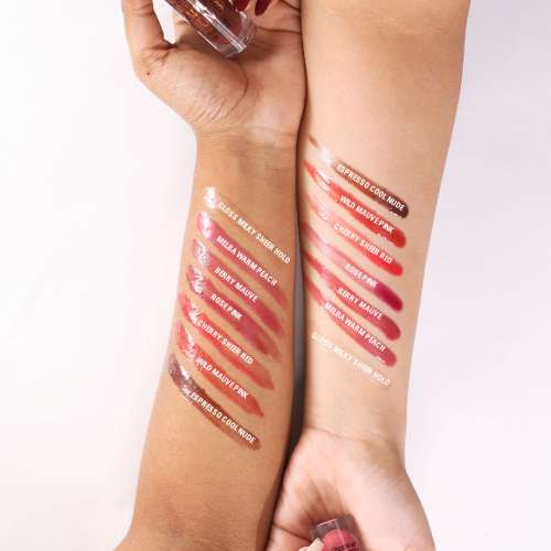 Makeup Revolution: Pout Bomb Plumping Gloss Milky Sheer Holo