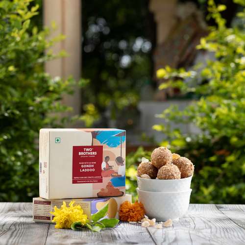 Two Brothers Organic Farms: Natural Gondh Laddoo (175 G)
