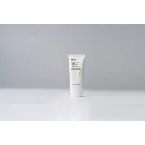 Rovectin: Calming Lotus Sun Cream SPF50+ PA++++ 50ml