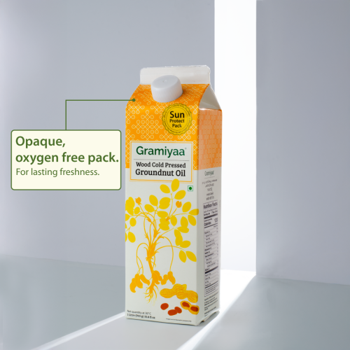Gramiyaa: Gramiyaa Cold Pressed Groundnut Oil 1 Litre