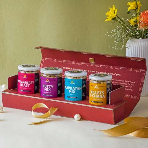 Omay Foods: Gourmet Sancks Gift Box  500gm