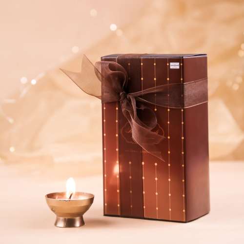 Kokomae: 5-Bar Hamper: Gifted in an elegant box with Diwali Packaging.