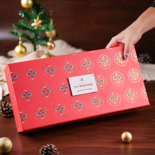 Omay Foods: Omay Foods Blissful Delights New Years Gift Box  1200gm