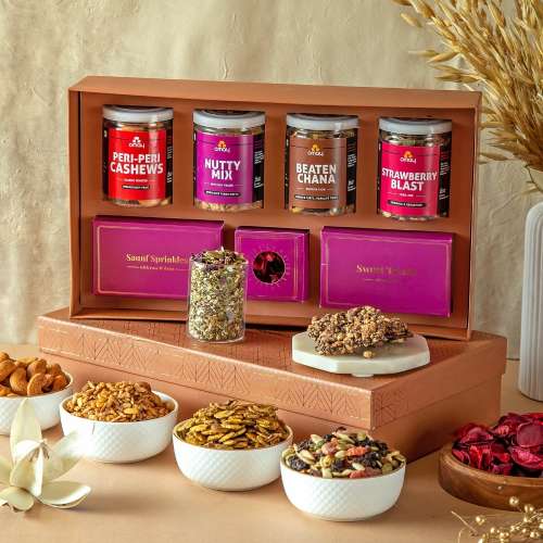 Omay Foods: Omay Foods Celebration Treats New Years Gift Box   900gm