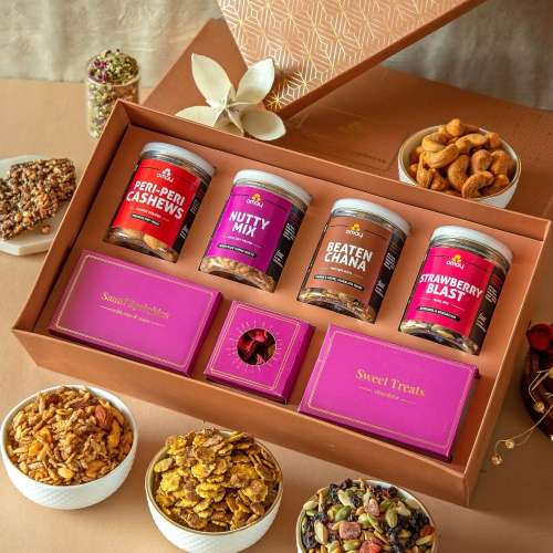 Omay Foods: Omay Foods Celebration Treats New Years Gift Box   900gm