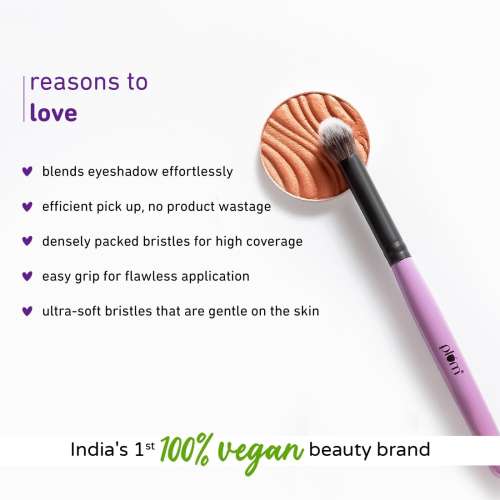 Plum: 06 Soft Blend Liner & Spoolie Brush