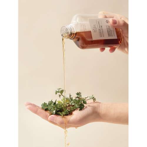 Beauty of Majesty: Just One Houttuynia Cordata Extract 150ml