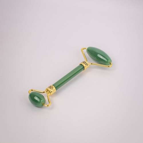 Pure by Priyanka: Jade Roller - 63.8 gm