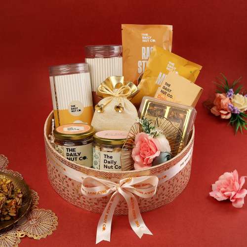 The Daily Nut Co.: Moms Delight Hamper 2600gm