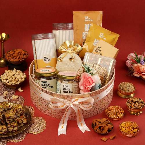 The Daily Nut Co.: Moms Delight Hamper 2600gm
