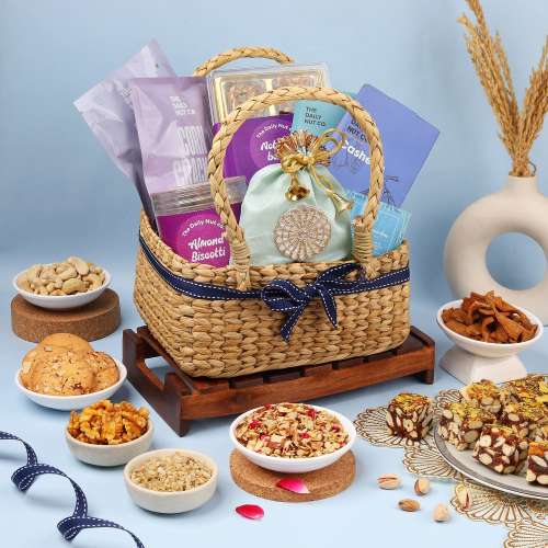 The Daily Nut Co.: The Mom Indulgence Box 1800gm