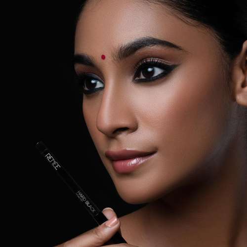 Renee Cosmetics: Hard Black Kajal Pen with Sharpener 0.35gm