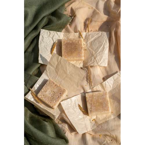 Sukoon: Honey Oats Milk Soap