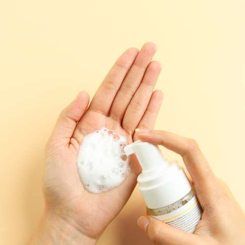 Fix My Curls : Weightless Whip Volumizing Mousse for Wavy and Curly Hair - 100ml