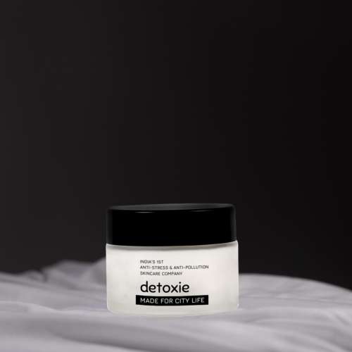 Detoxie: Youth Preserve Face Moisturizer - 50g