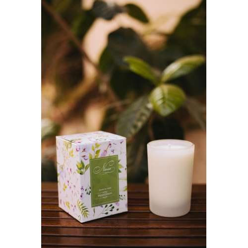 Niana: Frangipani Candle - 300gm