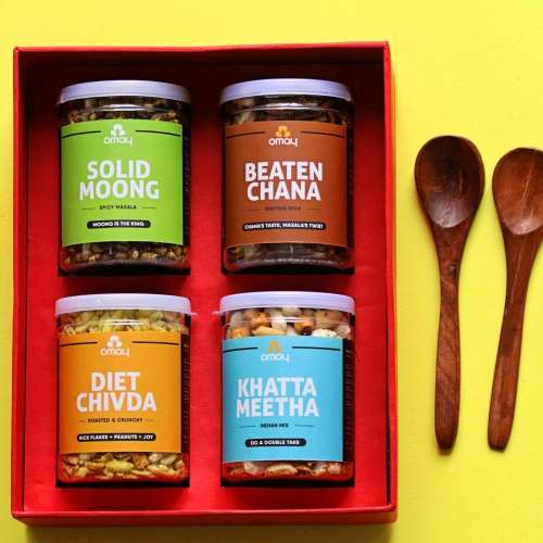 Omay Foods: Crunchy Treats Gift Box