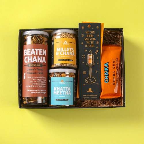 Omay Foods: DESI Treats Reading Gift Box Omay Foods: DESI Treats Reading Gift Box
