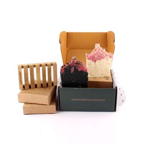 Earthhium: Black Rose & Himalayan Pink Salt with Bamboo Soap Dish Earthhium: Black Rose & Himalayan Pink Salt with Bamboo Soap Dish