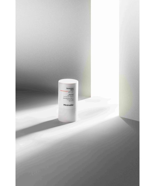 Minimalist: SPF 50 Sunscreen Stick with Broad spectrum SPF 50 PA++++ - 20gm