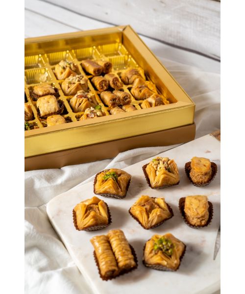 Foodcloud: Assorted Turkish Baklava Gift Box