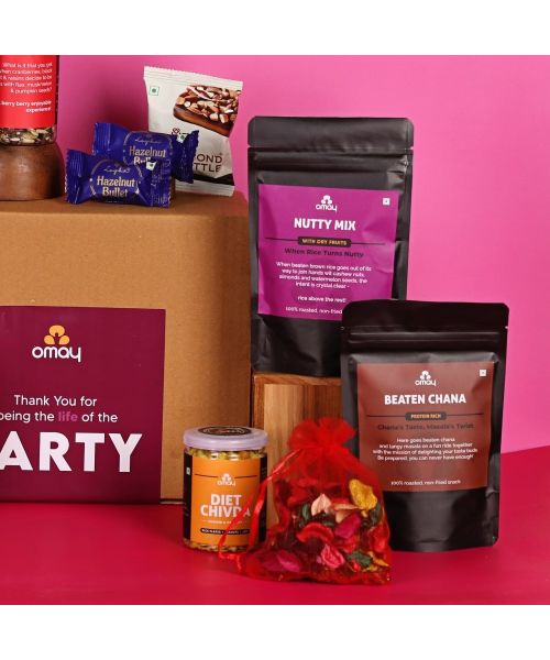 Omay Foods: Flavourful Takeaway Box