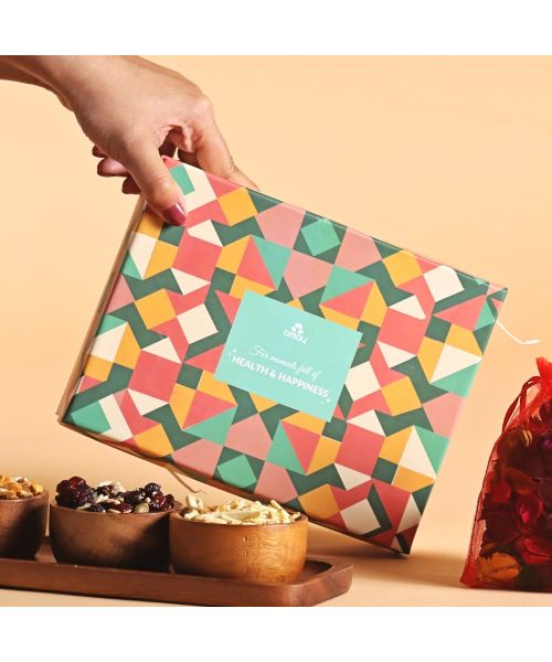 Omay Foods: Nuts & Delights Gift Box