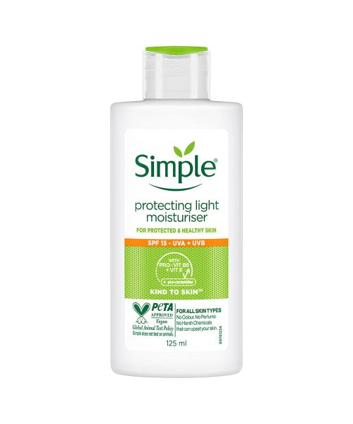 Simple: Skin Protecting Light Moisturiser - 125ml