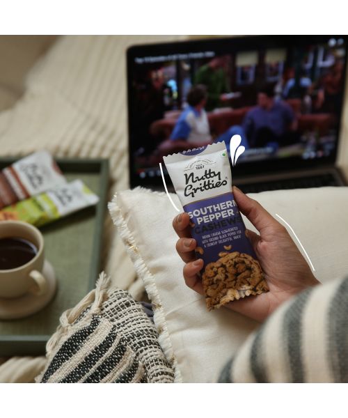 Nutty Gritties: Southern Pepper Cashews ( Pack of 6 x 40g each) - 240g