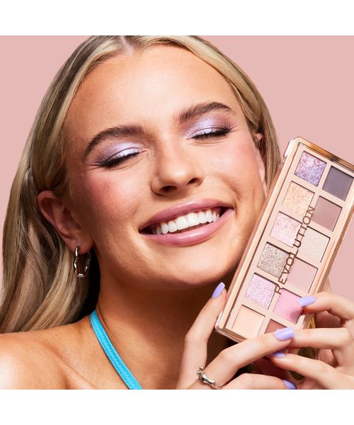 Makeup Revolution: The Enchanted Icon Palette