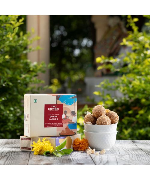 Two Brothers Organic Farms: Natural Gondh Laddoo (175 G)