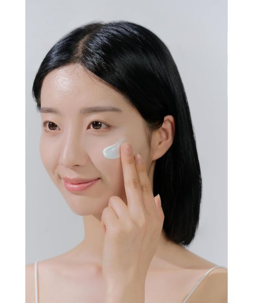 SKIN1004: SKIN1004 Madagascar Centella Hyalu-Cica Water-Fit Sun Serum 15ml