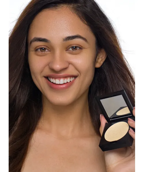 Sugar Cosmetics : Powder Play - Banana Compact - 6gm