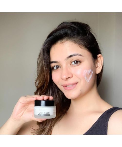 Detoxie: Youth Preserve Face Moisturizer - 50g