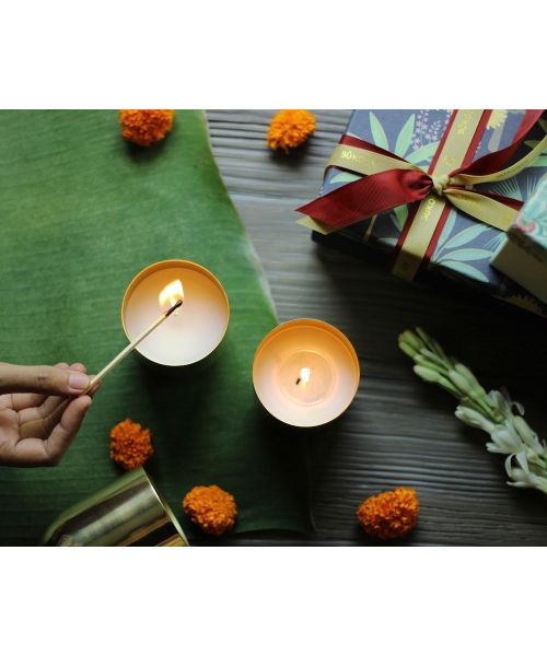 Sukoon: Set Of Two Alama Candles Floral Oud